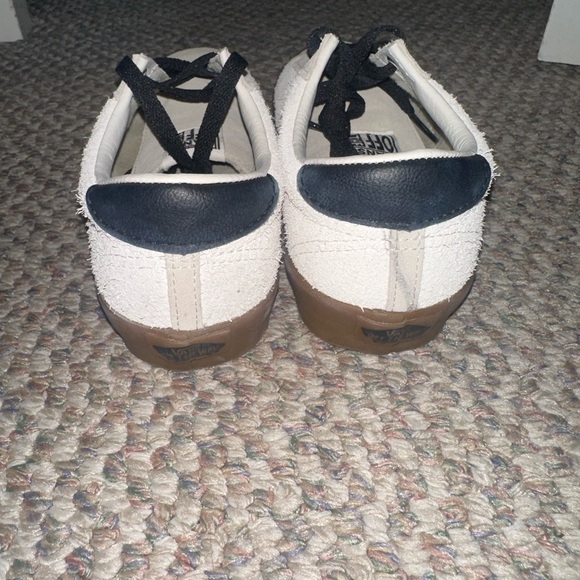 Vans shoes - Picture 4 of 4